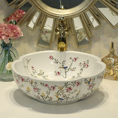 JULIO Vessel Sink & Gold Faucet